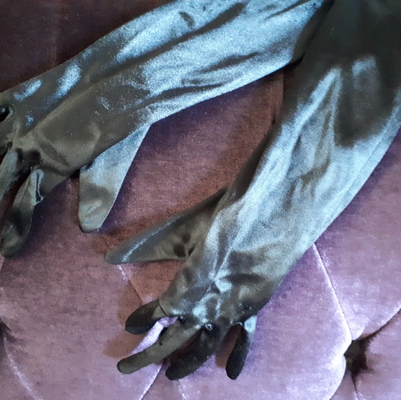 Black evening gloves - Picture 3 of 5